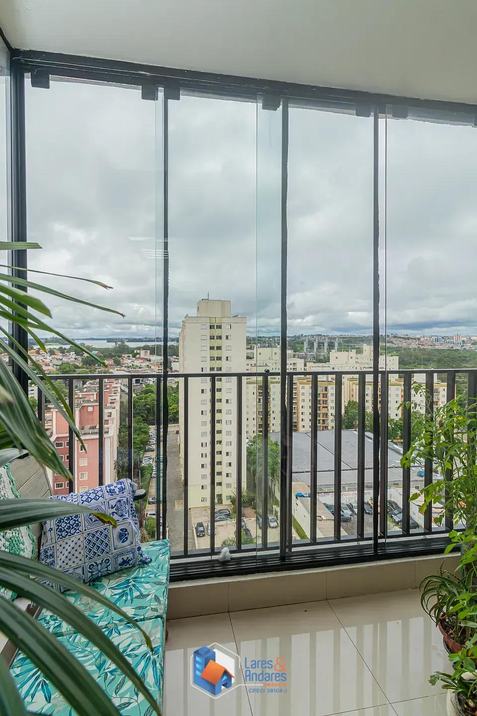 Imagem Apartamento para venda em Campo Grande com 3 quartos, sendo 1 suíte, 69m²