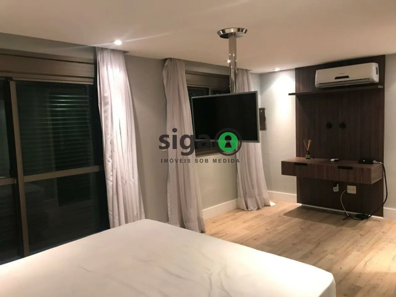 Imagem Duplex equipado e decorado com 100m2, 2 Suites , lavabo, cozinha planejada e 2 vagas