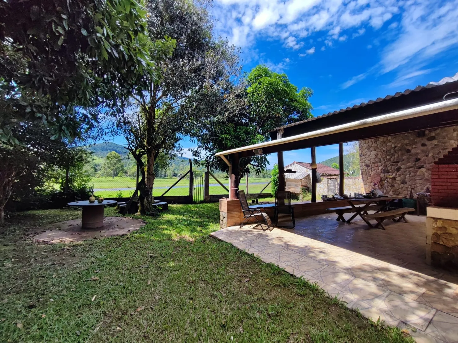 Imagem Chácara à venda 2 Quartos, 4 Vagas, 1200M², Ribeirão Grande, Pindamonhangaba - SP