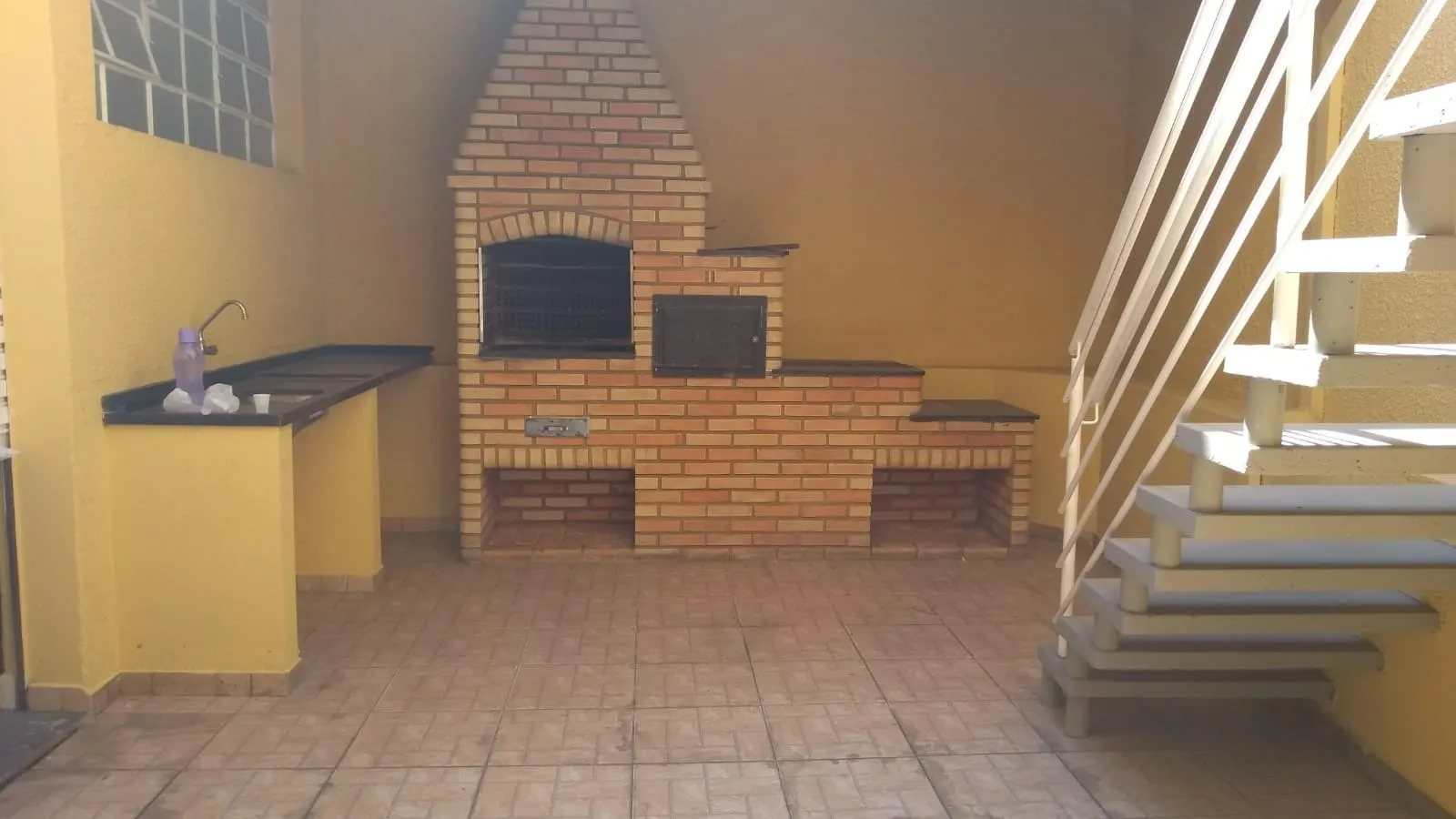 Imagem EXCELENTE IMÓVEL DE 400M² COM SALÃO COMERCIAL!!!