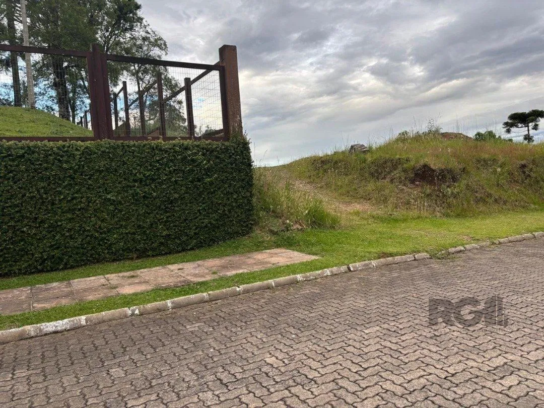 Imagem Terreno de 600m2 em ótimo loteamento residencial