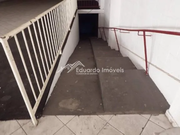 Imagem Galpão para Alugar, 700 m² em Taboão - Diadema