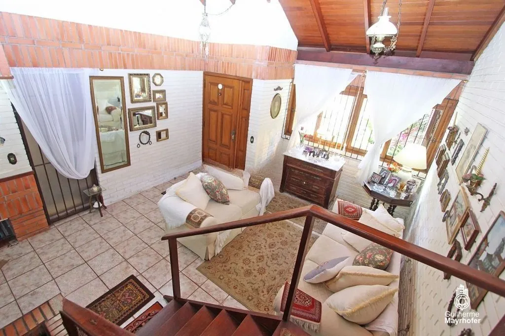 Imagem Casa para Venda - 3 dormitórios, sendo 1 suites, 2 vagas - São Caetano