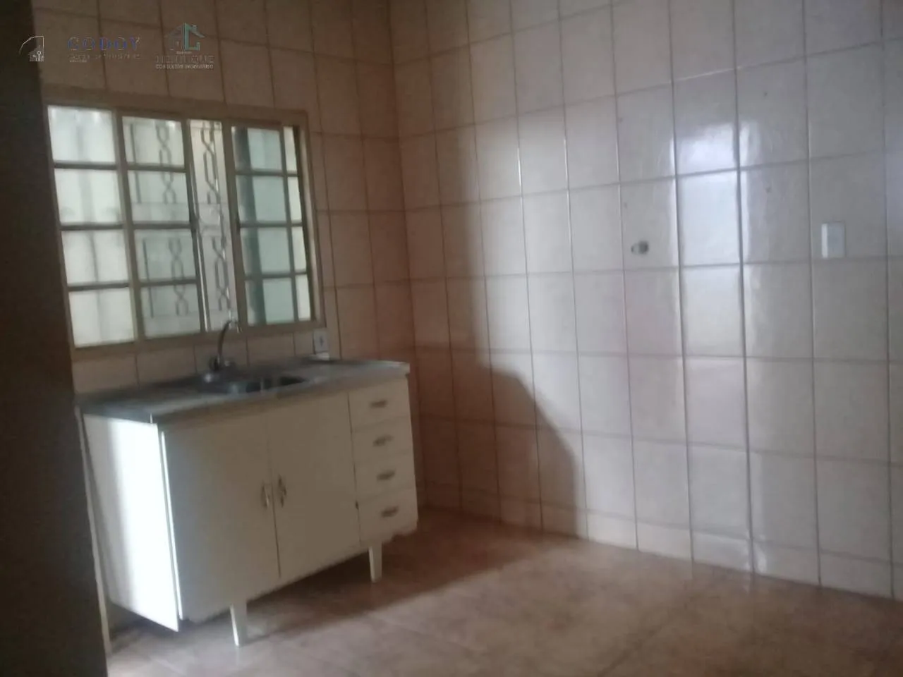 Imagem Ótima casa com 2 dormitórios e garagem coberta - Res. Mombaça