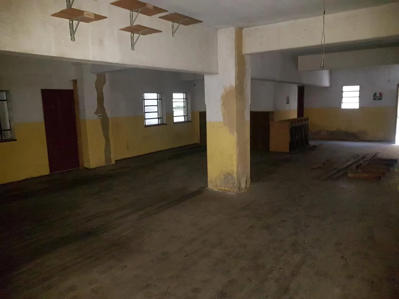 Imagem Comercial para Venda em Petrópolis / RJ no bairro Bingen