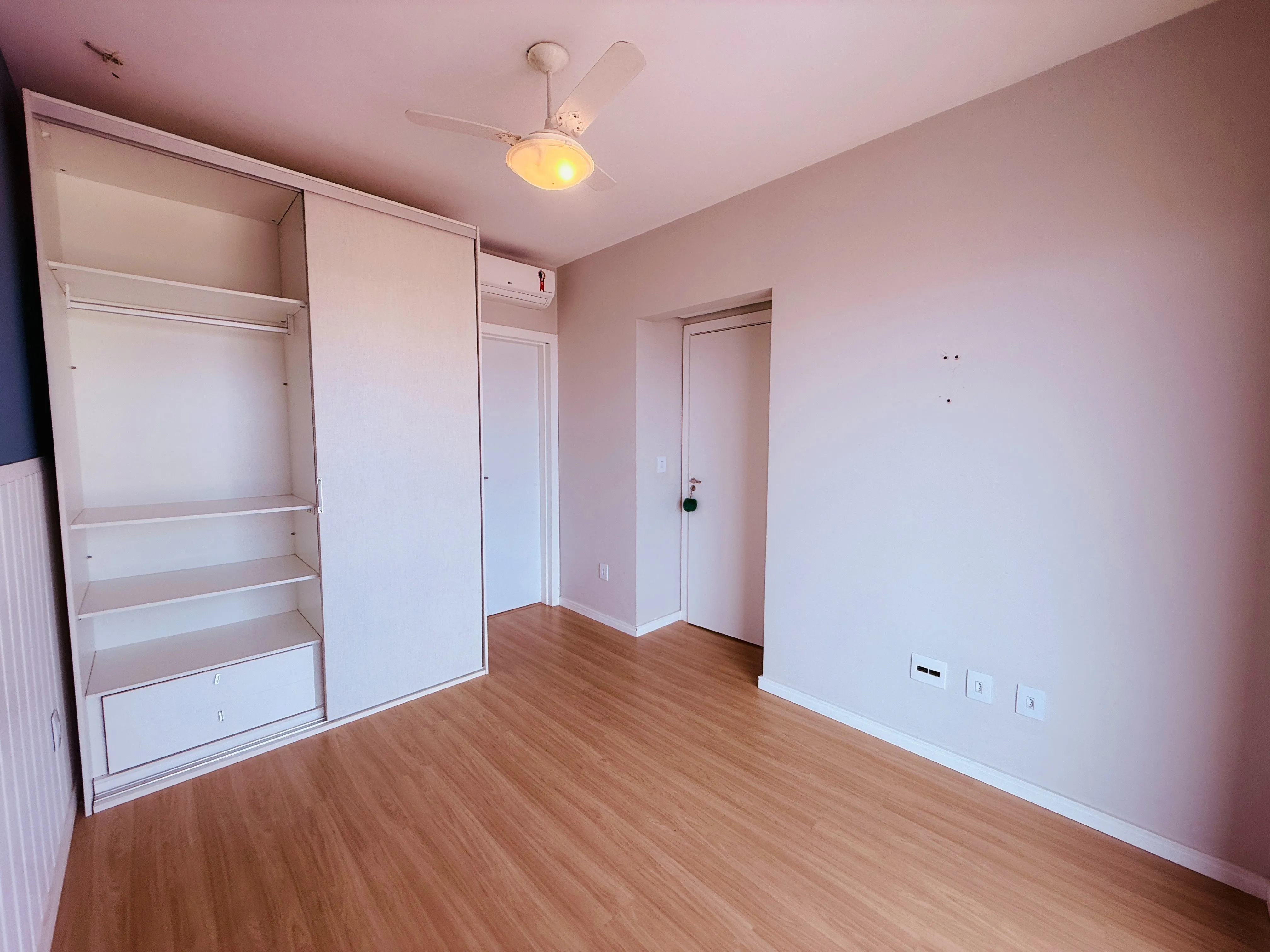 Imagem Apartamento de 72 m² com Suíte, Varanda Integrada e 1 Vaga Coberta no Residencial Terraza