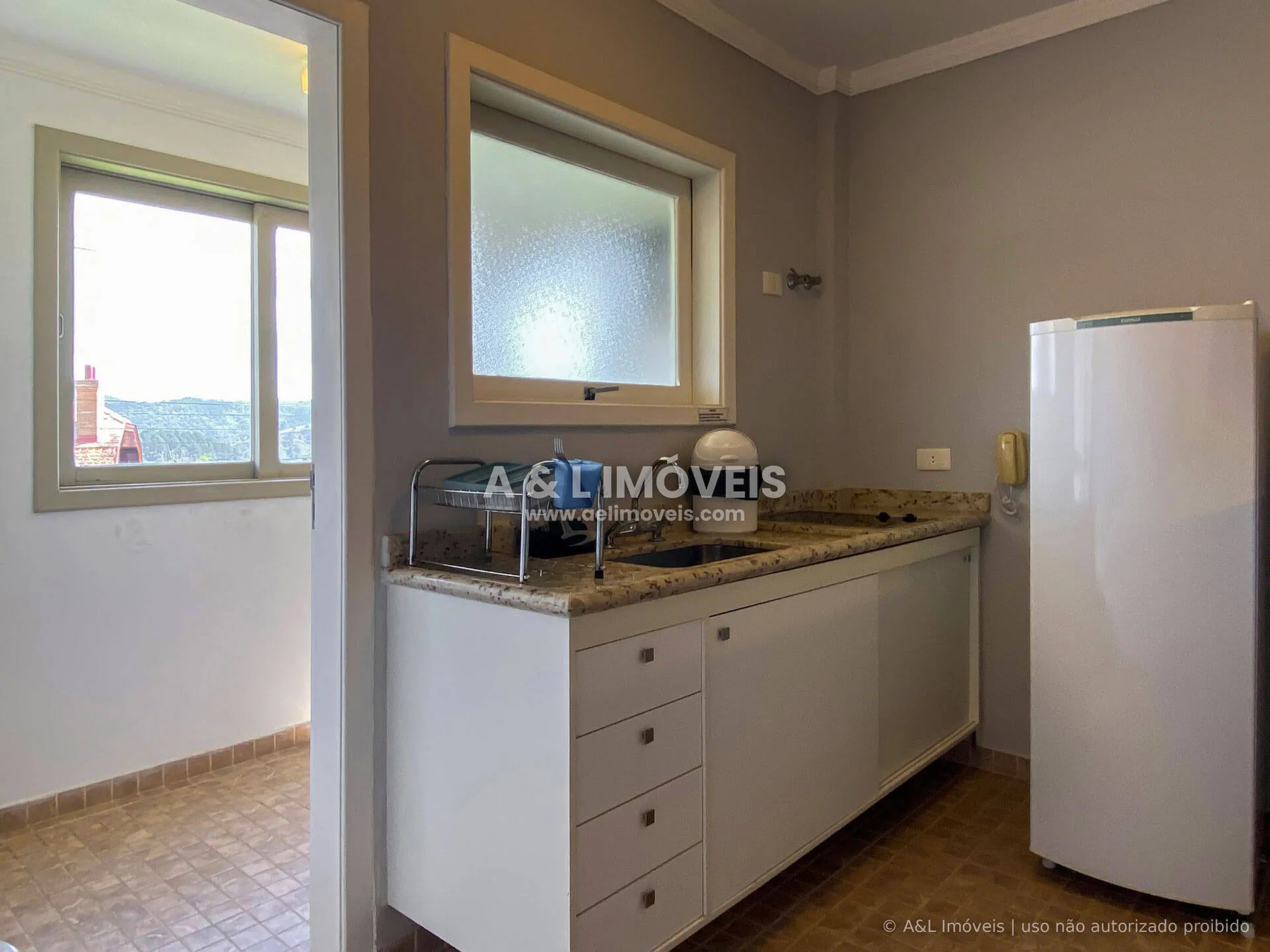 Imagem Duplex à venda em Campos do Jordão com 2 suítes e lareira