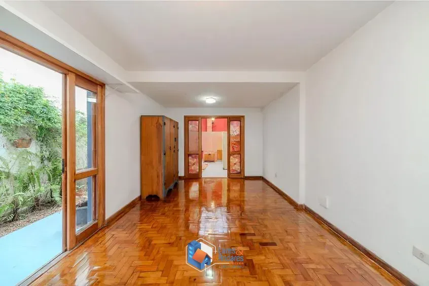 Imagem Casa para venda em Vila Pompéia com 4 quartos, sendo 4 suítes, 231m²