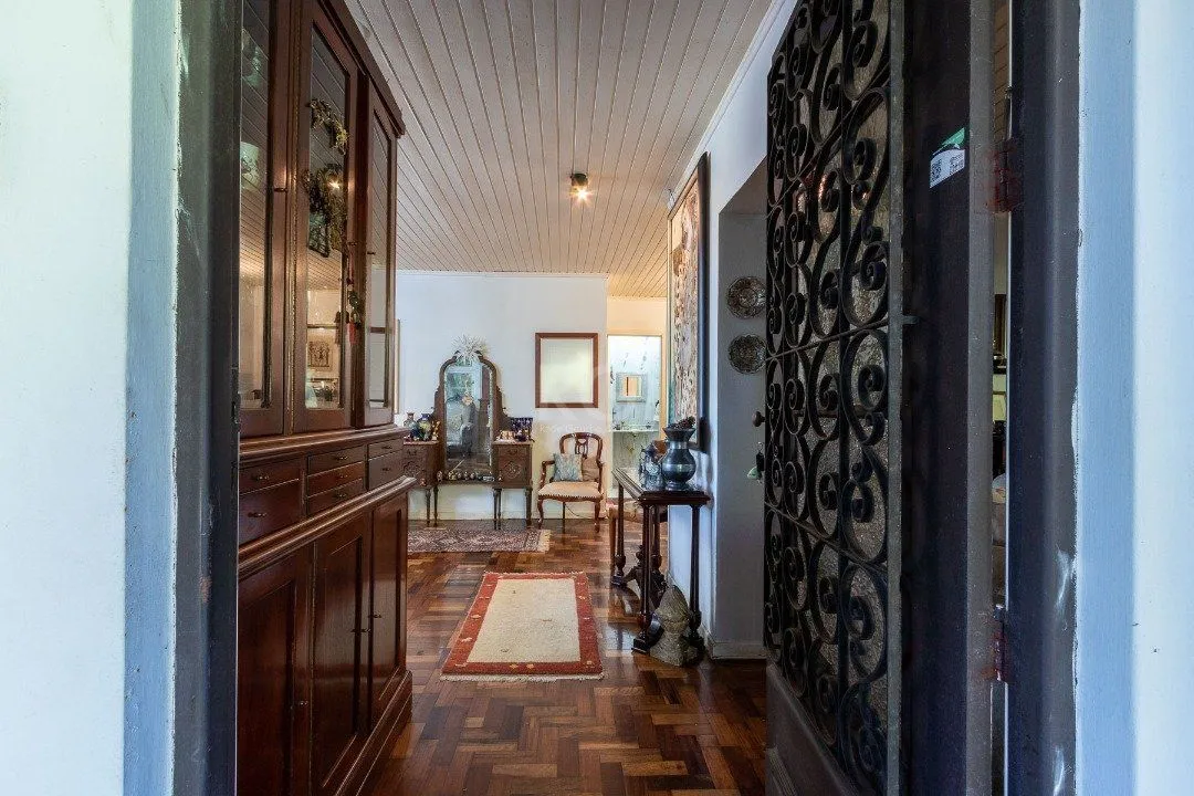 Imagem Casa para Venda - 192m², 4 dormitórios, sendo 3 suites, 4 vagas - Tristeza