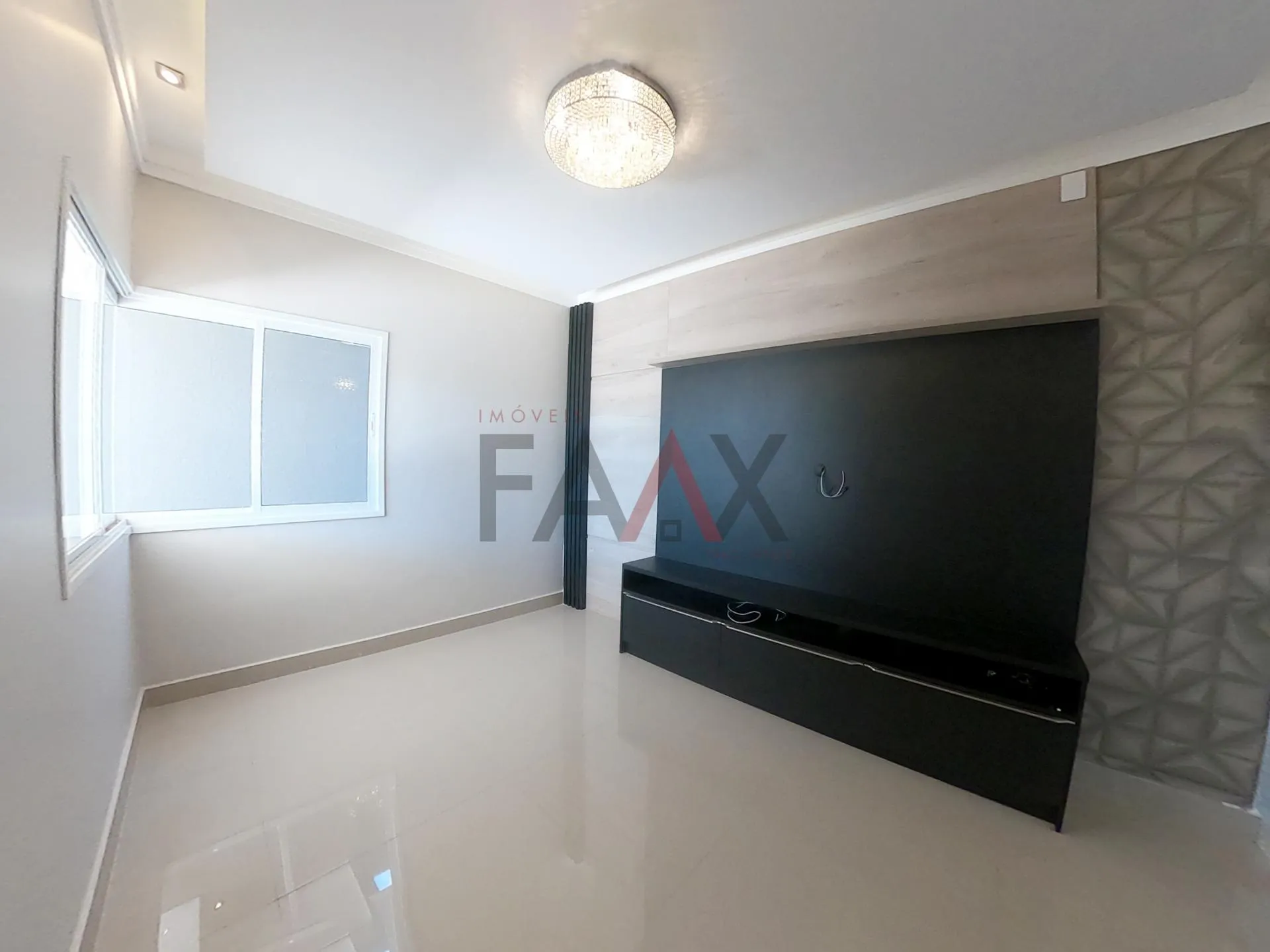 Imagem Sobrado com 3 dormitórios à venda,183.44m², GUARAPUAVA - PR