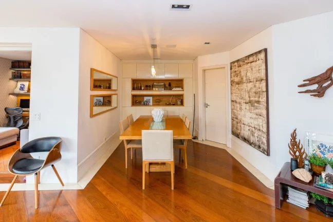 Imagem Apartamento à venda em São Paulo, Vila Mariana, com 3 quartos, 205m2