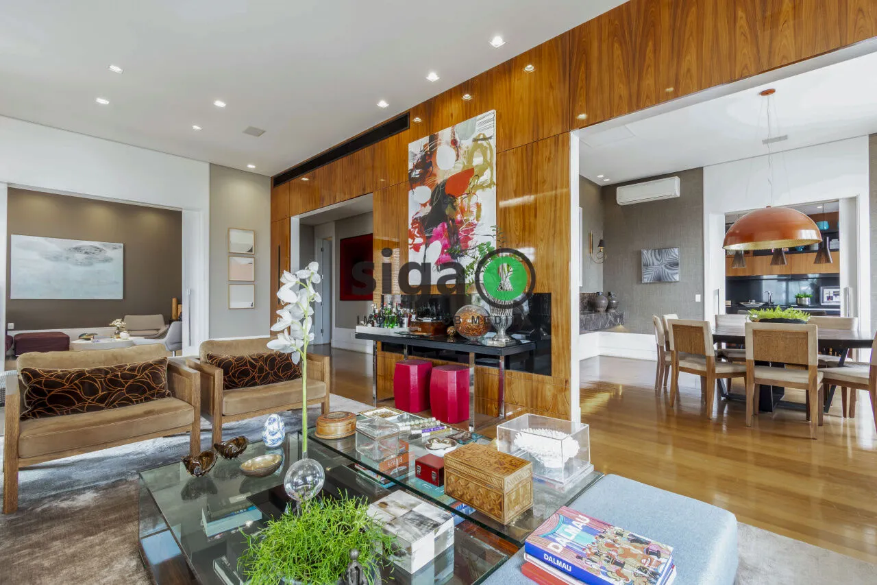 Imagem Apartamento com 4 Quartos à Venda no Itaim