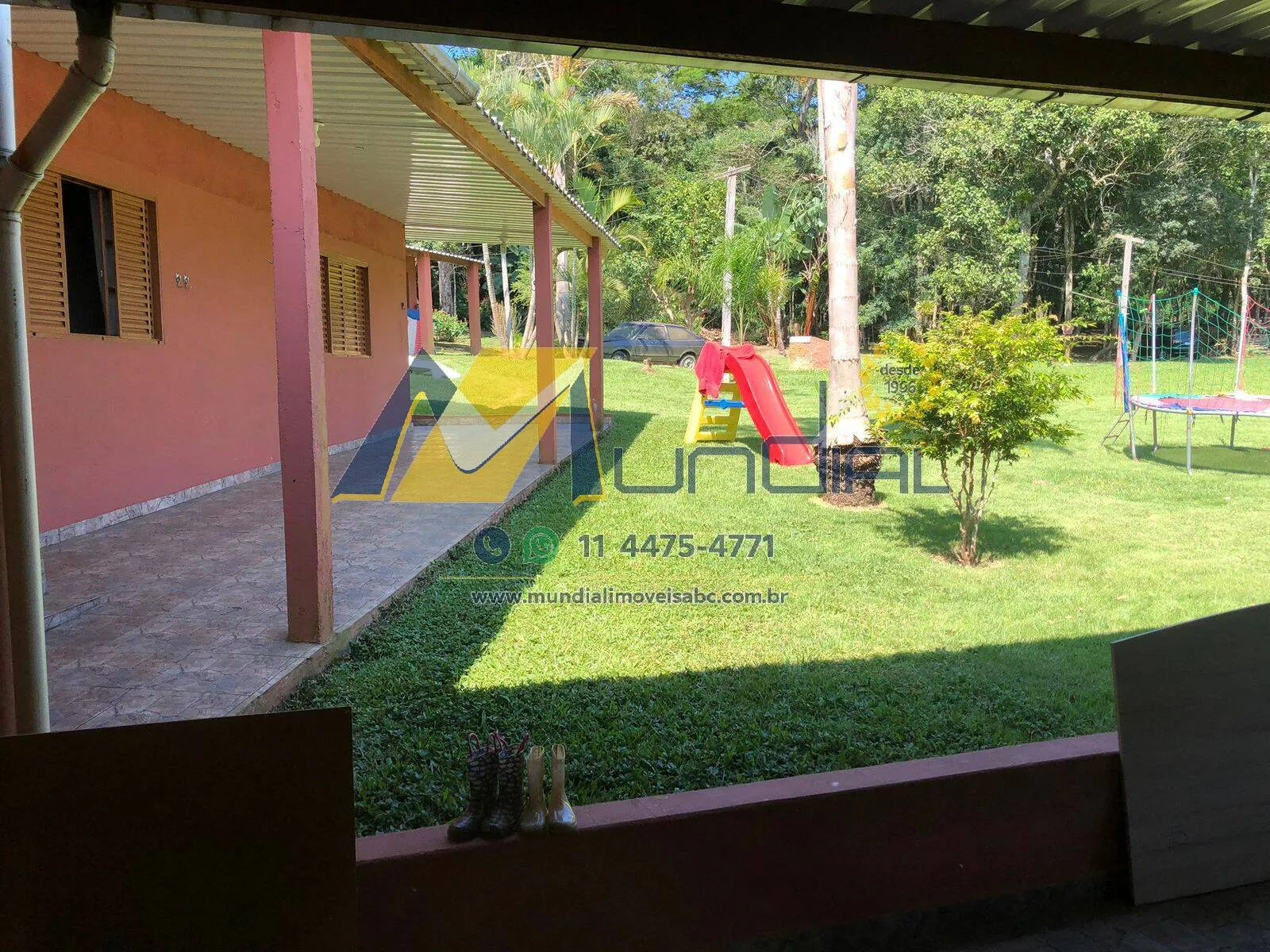 Imagem Oportunidade Estratégica: Terreno com Casa Ampla e Alto Potencial Comercial