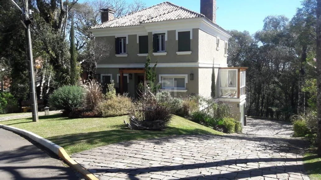 Casa Condominio para Venda - 327.75m², 3 dormitórios, sendo 3 suites, 3 vagas - Floresta