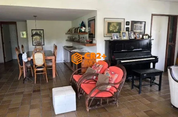 Imagem Vendo apartamento 03 quartos, 01 suíte, 237m2, 03 vagas de garagem na Jaqueira.