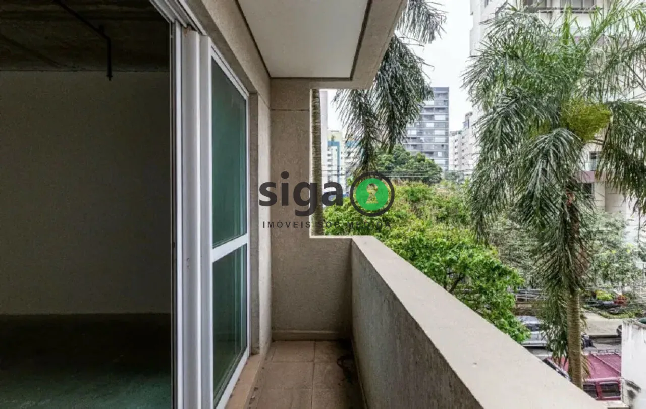 Imagem Sala comercial pronta no Jardins com vista arborizada e localização privilegiada.
