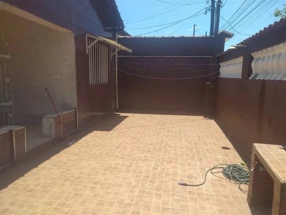 Imagem Casa à Venda em Vila Caiçara, Praia Grande - SP