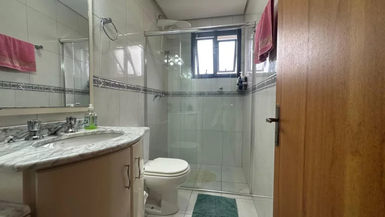 Imagem Apartamento Cobertura 3 quartos sendo 1 suíte para venda no bairro Petrópolis em Caxias do Sul