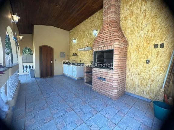 Imagem Casa à venda em Campinas, ideal para quem procura um imóvel amplo, com forte vocação tanto resid...