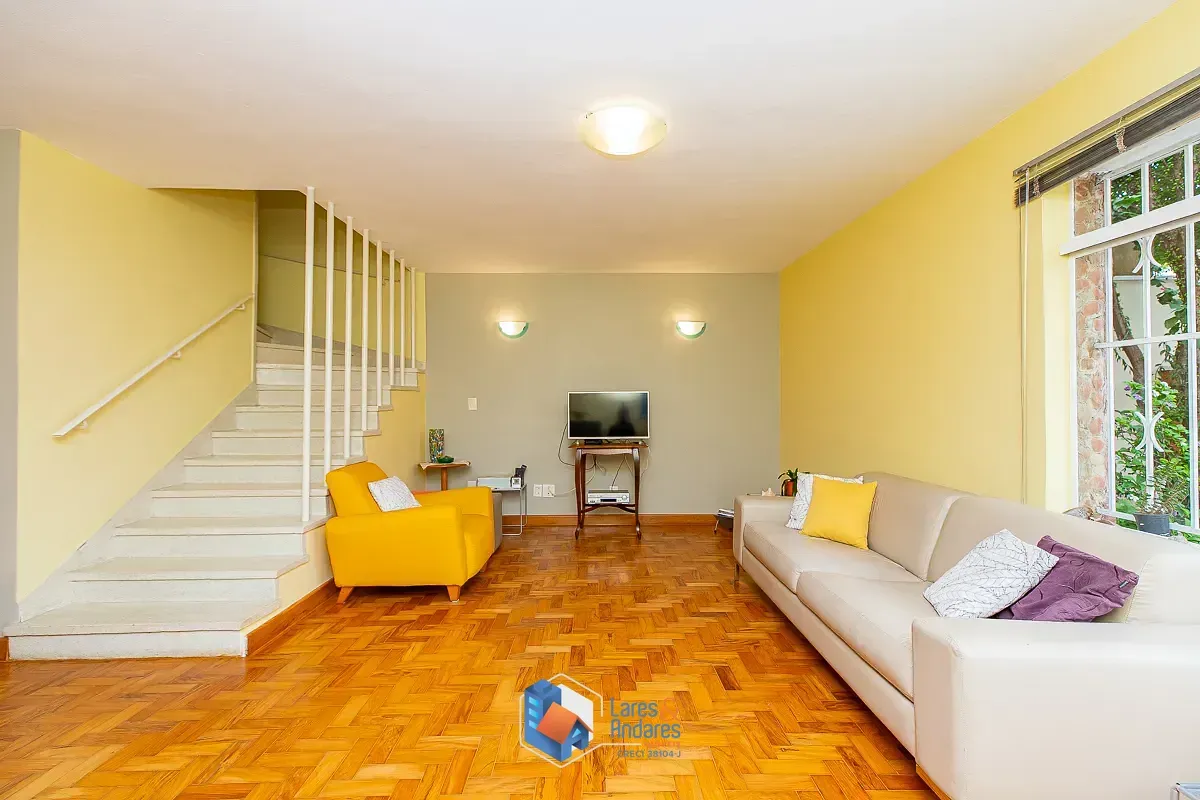 Imagem Sobrado para venda em Vila Cruzeiro com 4 quartos, 212m²
