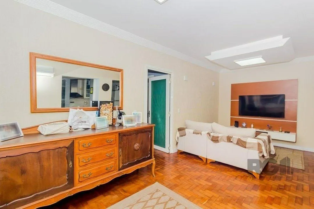 Imagem Apartamento 2 dormitórios à venda Rio Branco Porto Alegre/RS
