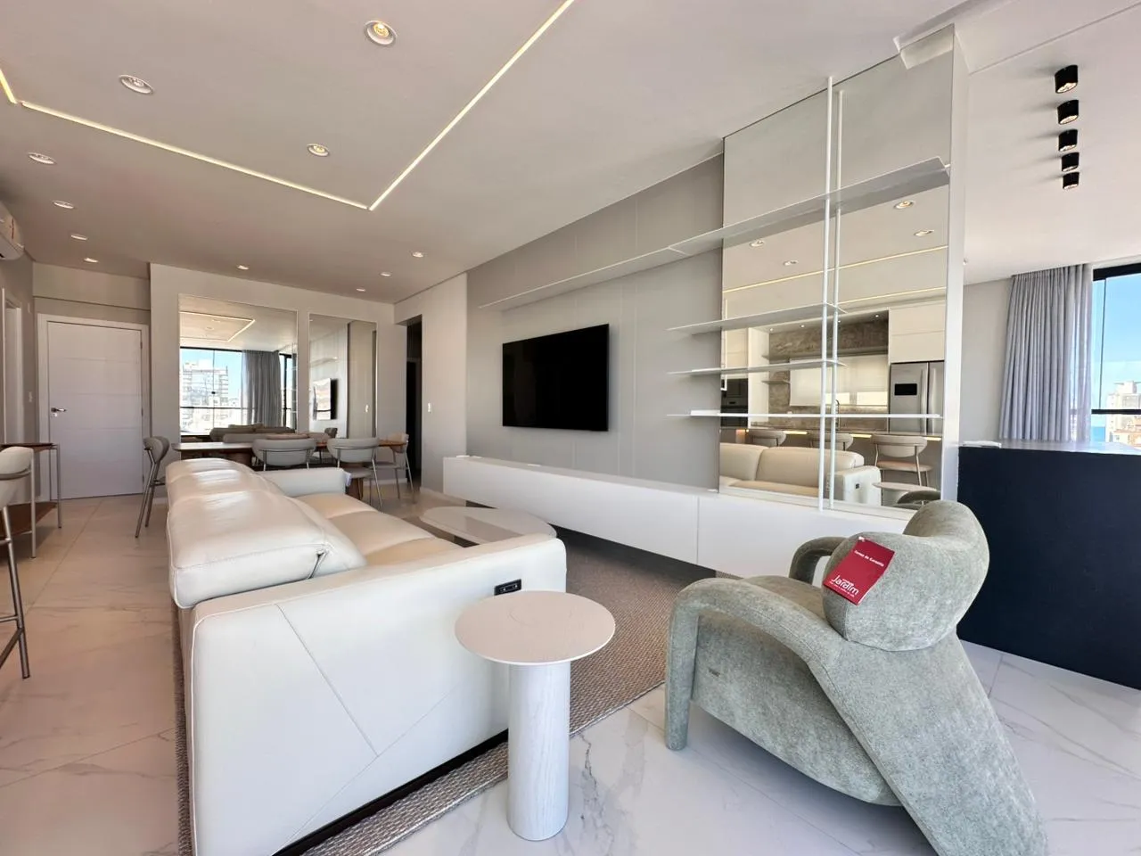 Imagem Apartamento com vista para o mar à venda com 1382m2 por R$ 2.870.000,00