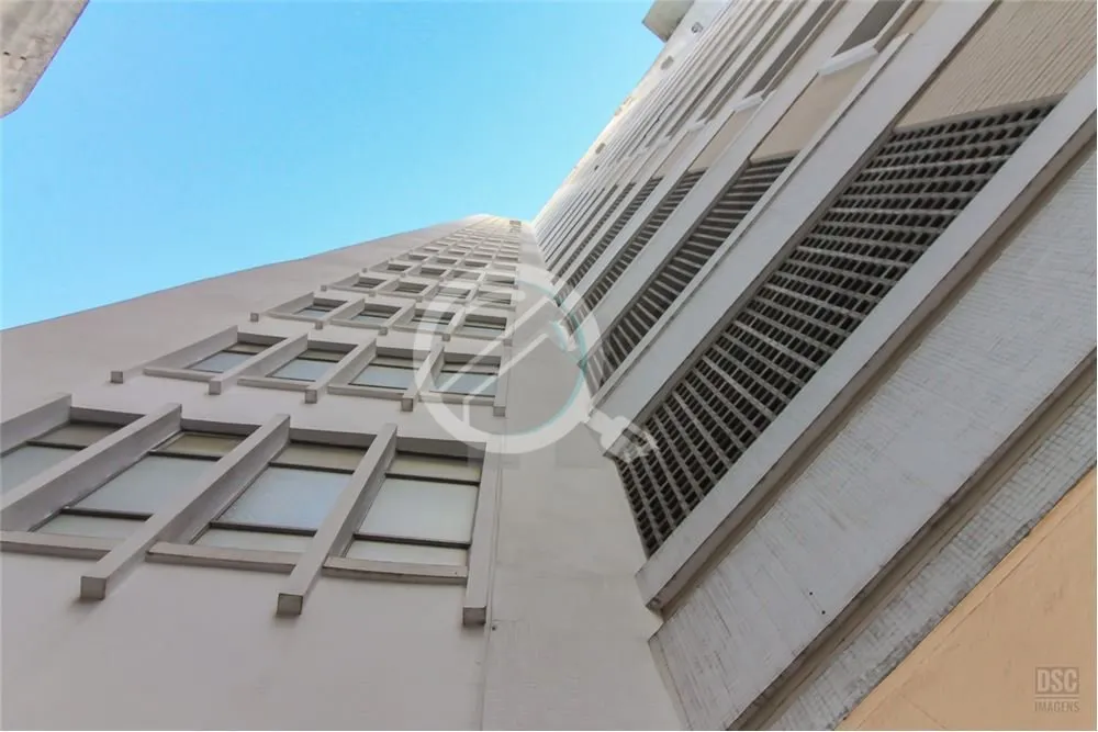 Imagem APARTAMENTO CENTRO HISTÓRICO , 4DORMITÓRIOS COM VAGA DE GARAGEM! Dificilmente quem é de Porto Ale...