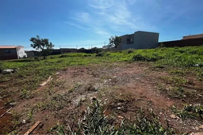Imagem Terreno residencial para venda em Jardim Adelinha, 200m2