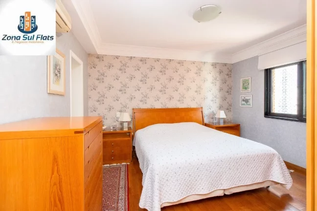 Imagem Apartamento Alto Padrão à Venda Em Moema Com 3 Suítes e 4 Vagas