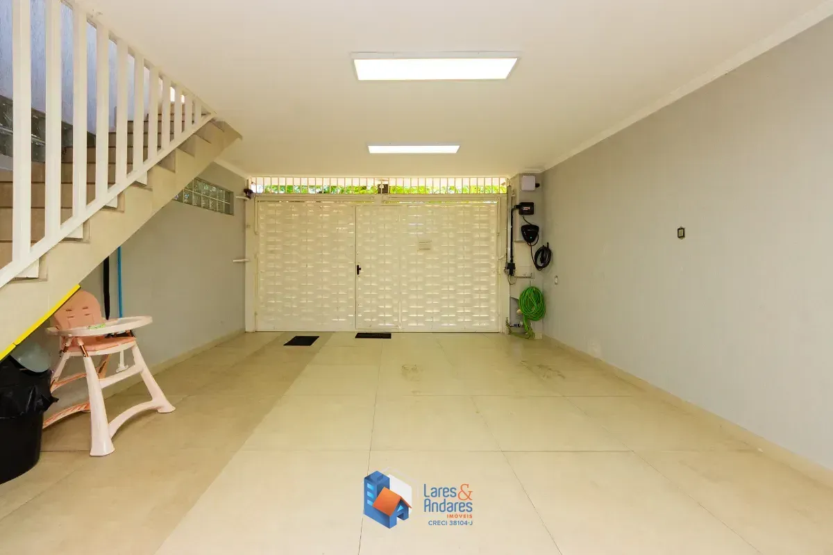 Imagem Sobrado para venda em Conjunto Residencial Vista Verde com 3 quartos, 93m²