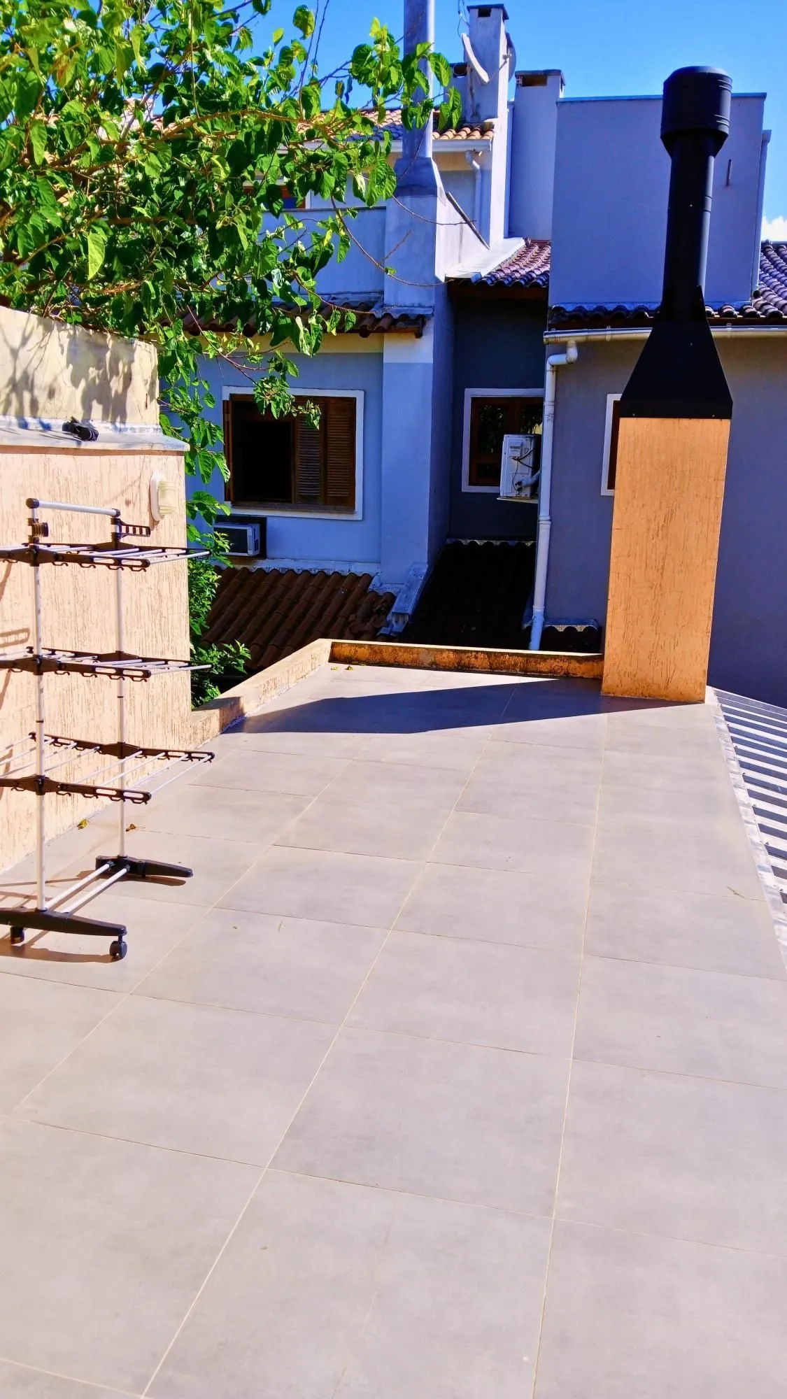 Imagem Casa aconchegante com 3 dormitórios, piscina e lareira