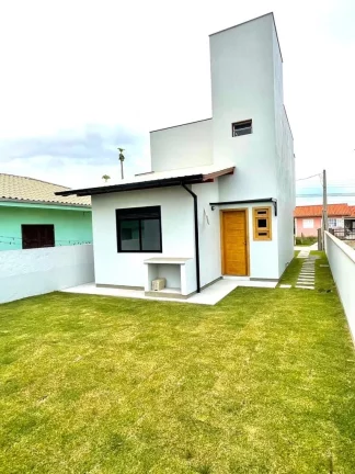 Imagem Casa dos Sonhos com 3 Dormitórios em Garopaba-SC - Alto Padrão e Ótima Localização