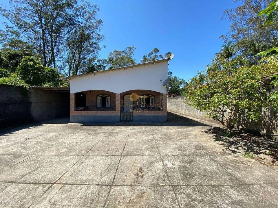 Imagem Casa para Venda em Teresópolis / RJ no bairro Pimenteiras