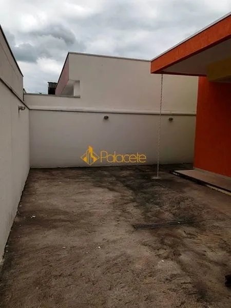 Imagem Casa à venda 3 Quartos, 1 Suite, 4 Vagas, 258.5M², Campo Alegre, Pindamonhangaba - SP | Condomínio Moema Ville