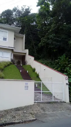 Terreno à Venda, 1.063 m² em América - Joinville