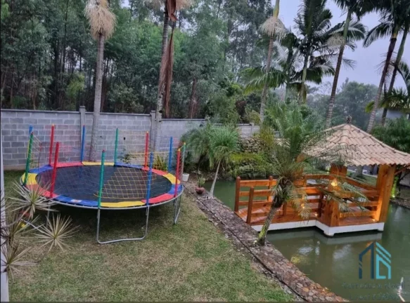 Imagem Chácara 3,400m2, com açude de peixes e casa Mobiliada em Santo Amaro imperatriz - SC