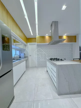 Imagem LUXUOSA CASA 4 SUÍTES NO CONDOMÍNIO BOULEVARD LAGOA