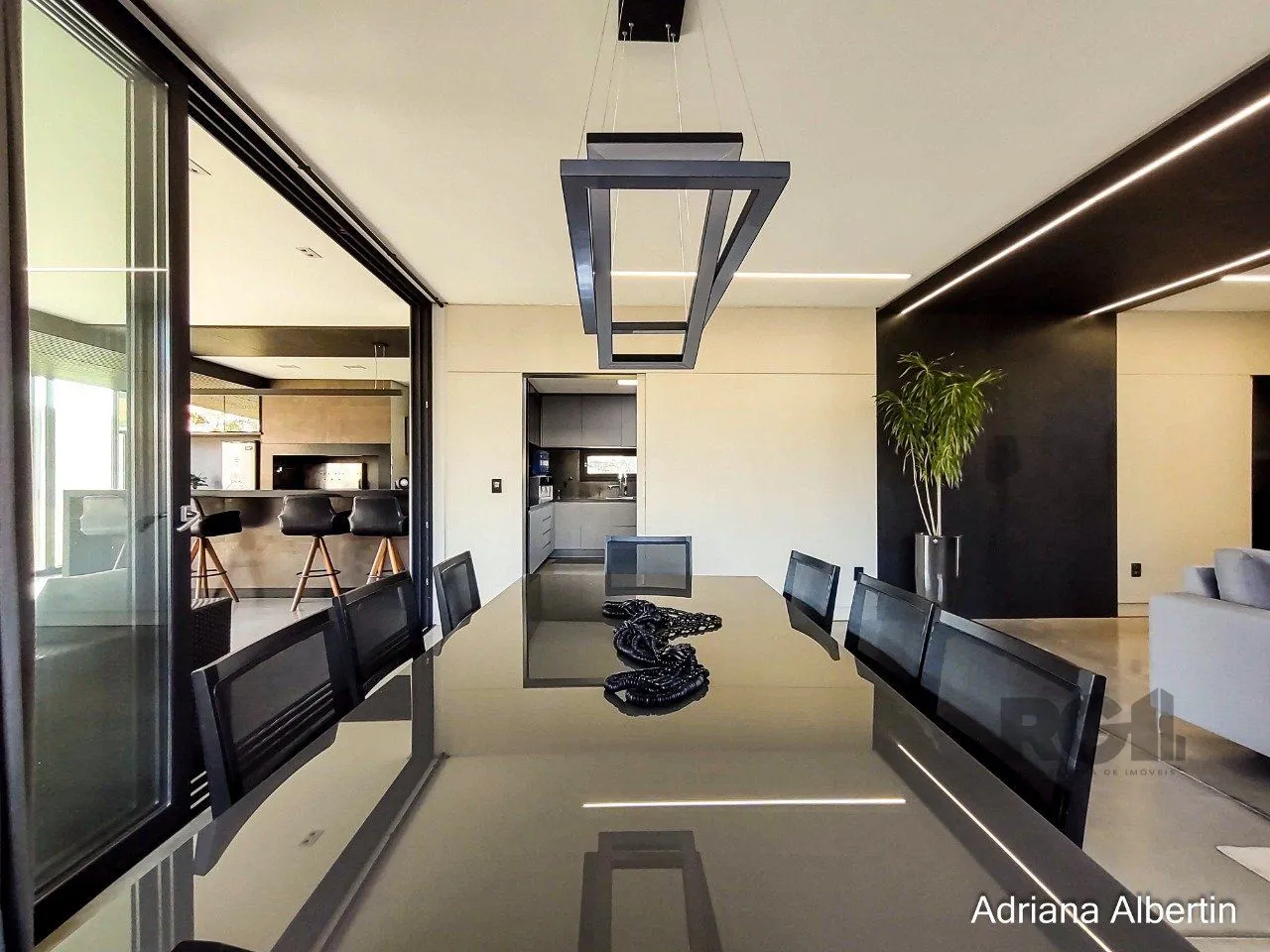 Imagem Casa de Condomínio em Alphaville