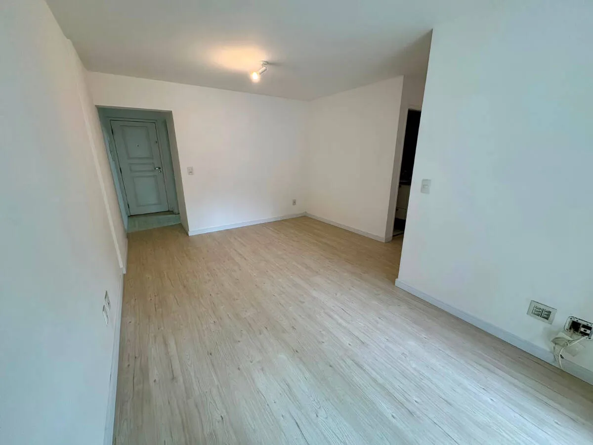 Imagem Apartamento Vila Romana - 82M², 3 Dorms, 1 Suíte, 2 Vagas, Sacada.