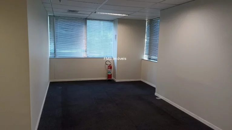 Imagem CHUCRI ZAIDAN Conjunto Comercial para Locação na CHUCRI ZAIDAN de 598m²