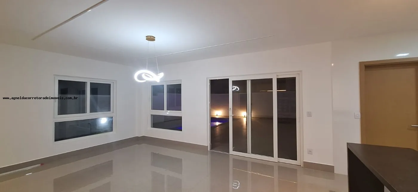 Imagem Casa em Condomínio para Venda em Parnamirim, Pium (Distrito Litoral), 4 dormitórios, 4 suítes, 5 banheiros, 4 vagas