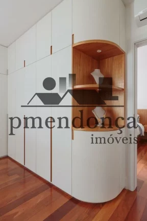 Imagem Apartamento com 154m² na Rua Oscar Freire, reformado, mobiliado, pronto para morar!