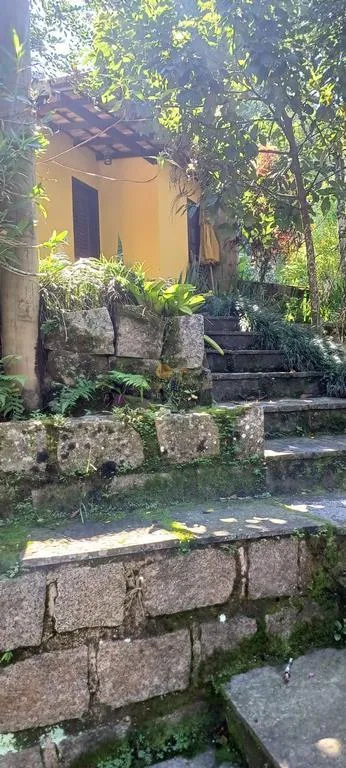 Imagem Casa em Condomínio para Venda em Guapimirim / RJ no bairro Limoeiro