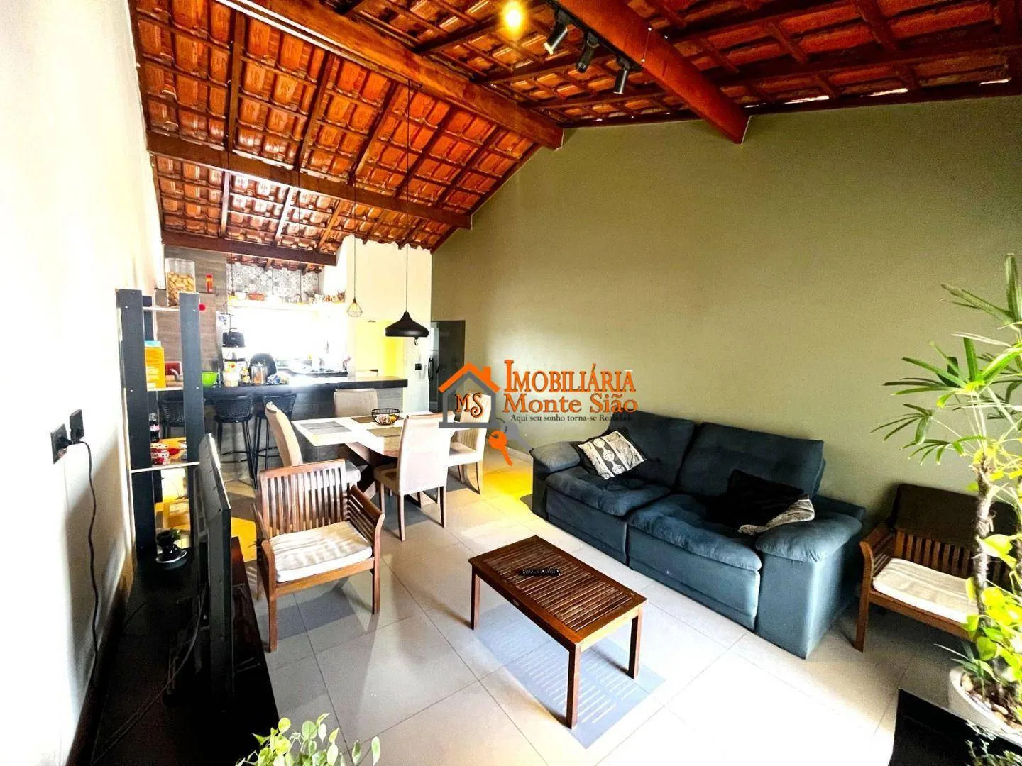 Foto do imóvel Sobrado com 3 dormitórios à venda, 210 m² por R$ 550.000,00 - Vila Rio de Janeiro - Guarulhos/SP