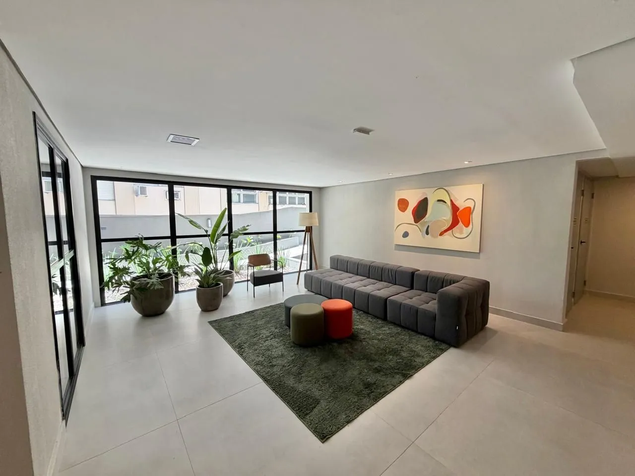 Imagem Excelente apartamento a venda no ITA123, com 2 domitórios no bairro Jardim Botânico.