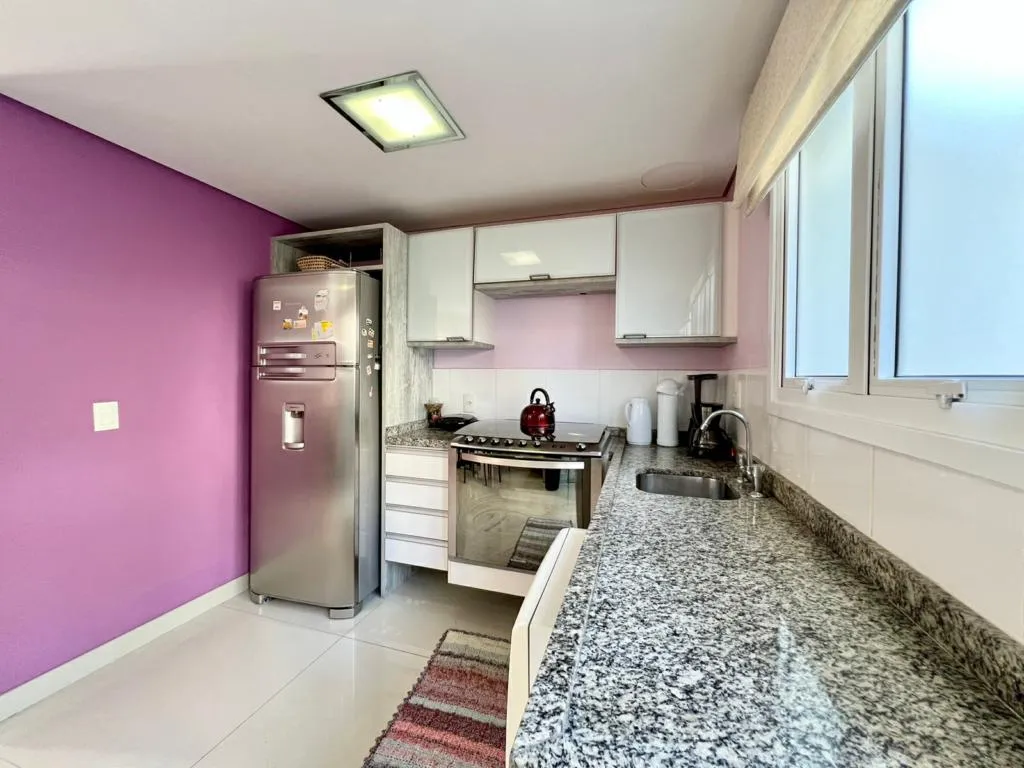 Imagem Casa em Condominio 5 Dormitórios - Bairro --