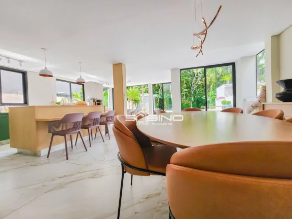 Imagem Belíssima casa à Venda com 3 Dormitórios 3 Suítes 350 m² de área útil - Riviera de São Lourenço - Bertioga SP