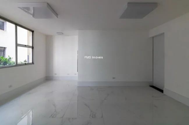 Imagem Apartamento com 4 Quartos e 2 Suítes em Santa Cecília, São Paulo - 120m² - Imperdível!