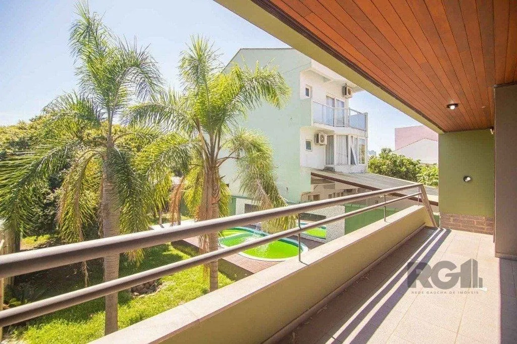 Imagem Casa para Venda - 443m², 3 dormitórios, 4 vagas - Alto Petrópolis