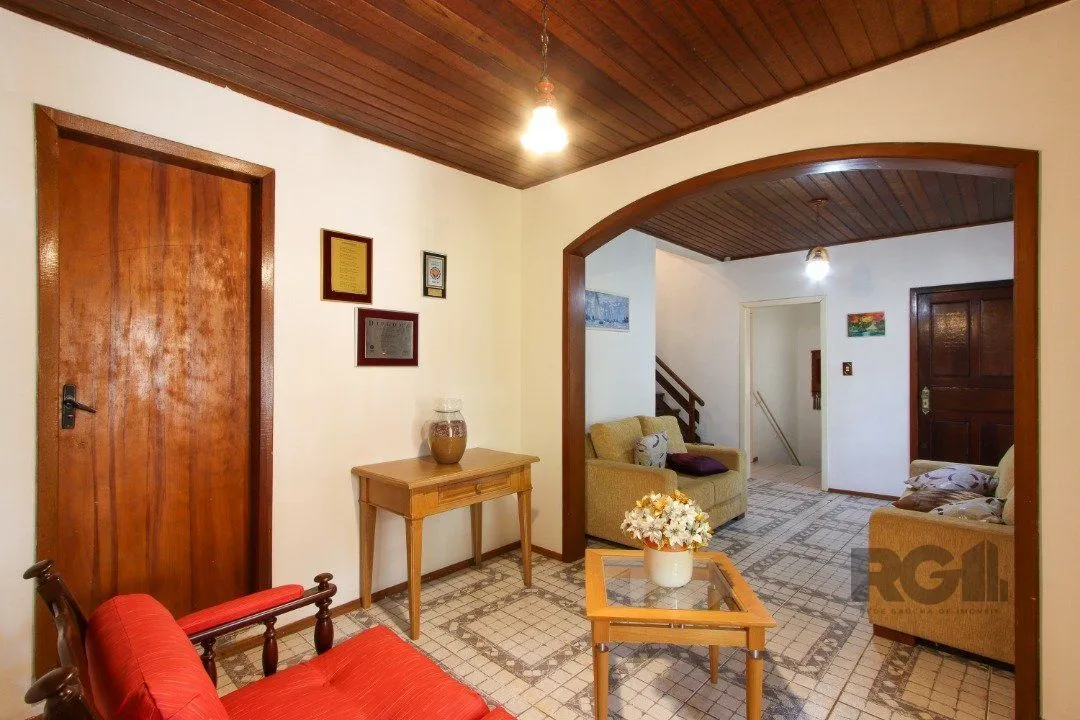 Imagem Casa 04 dormitórios, 02 suítes, living 02 ambientes